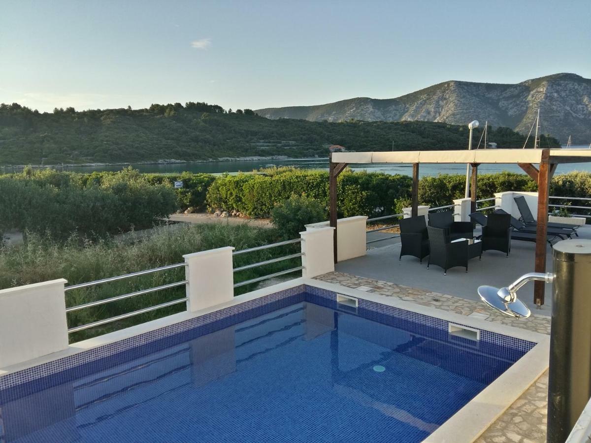 Fei Fei Apartments Račišće 外观 照片